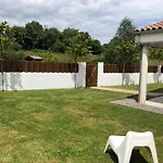 Casas Adosadas Julieta * リバデセリャ