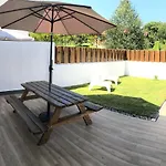 Casas Adosadas Julieta リバデセリャ