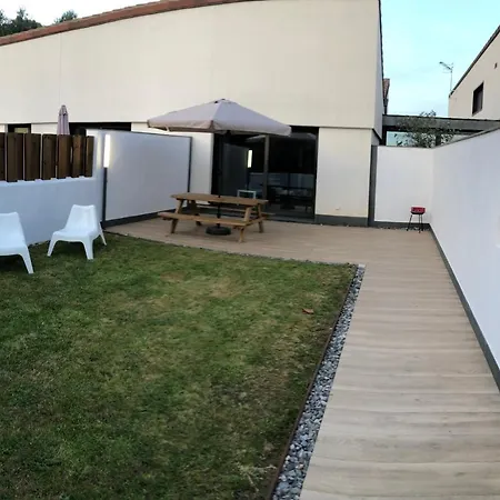 Casas Adosadas Julieta * ريباذيسييّا