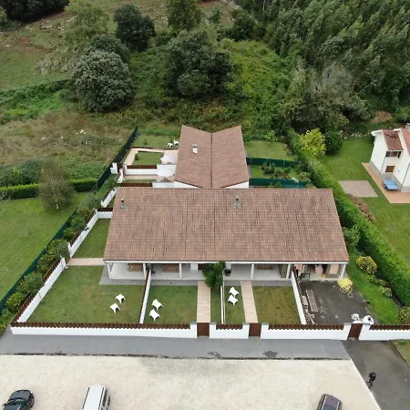 Casas Adosadas Julieta Semesterbostad Ribadesella